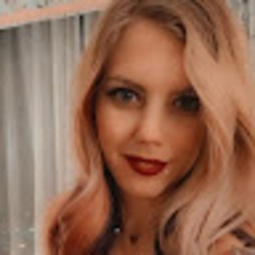Meet your Posher, Leesha